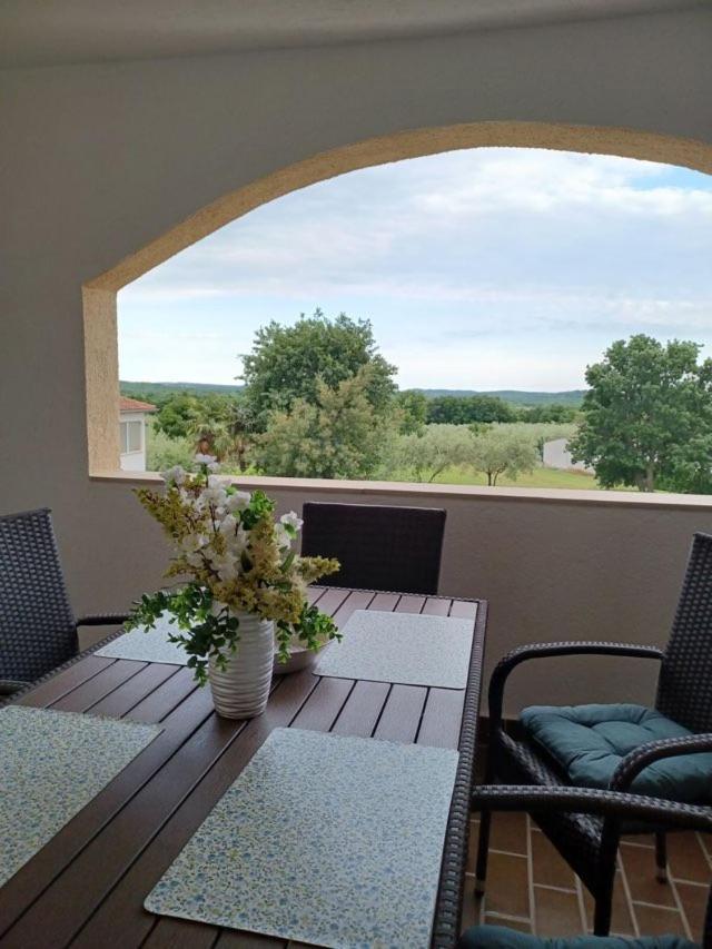 Apartmani Rina Kadumi Exterior foto
